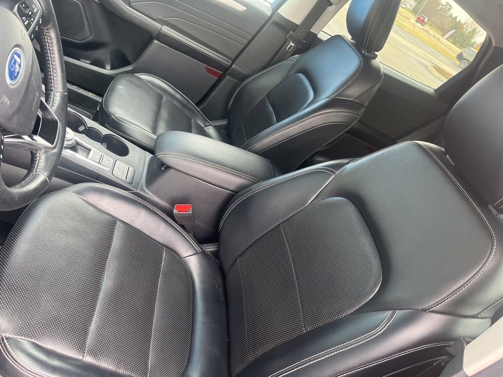 2021 Ford Escape SEL