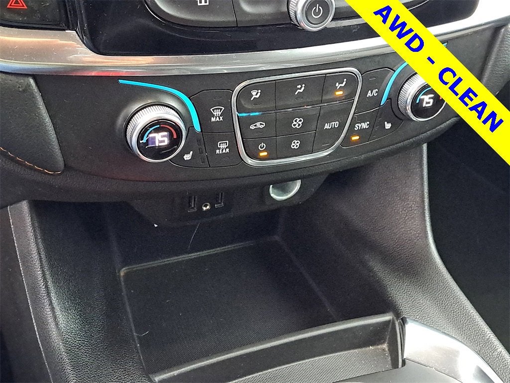 2021 Chevrolet Traverse LT Cloth