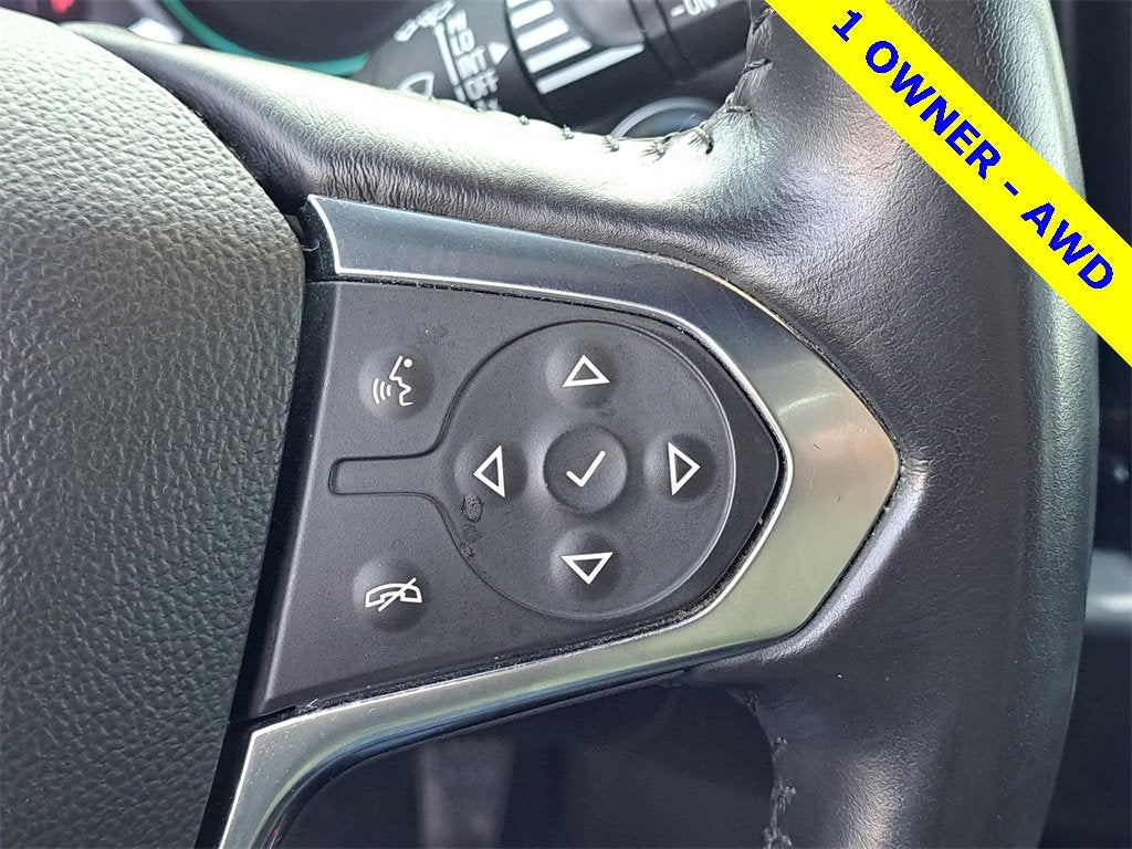 2022 Chevrolet Traverse LT Leather