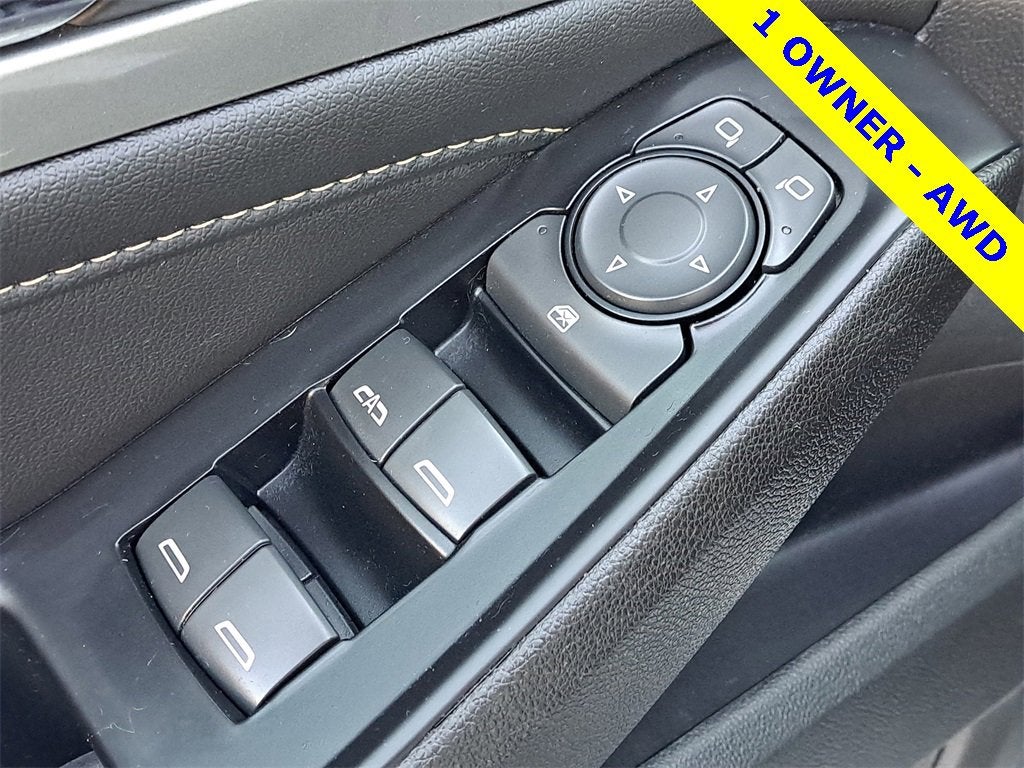 2022 Chevrolet Traverse LT Leather