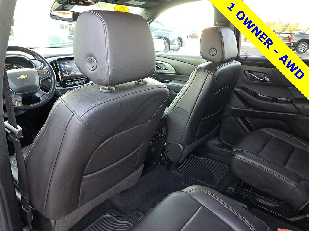 2022 Chevrolet Traverse LT Leather
