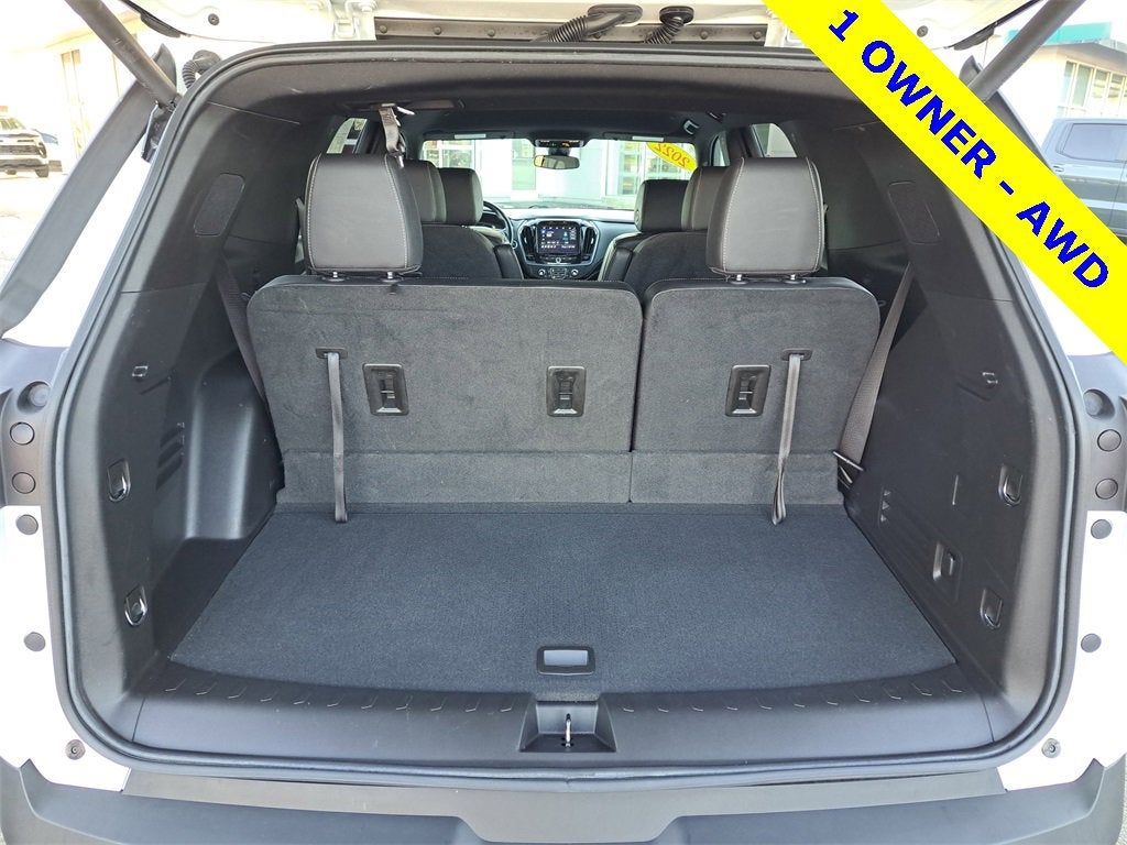 2022 Chevrolet Traverse LT Leather