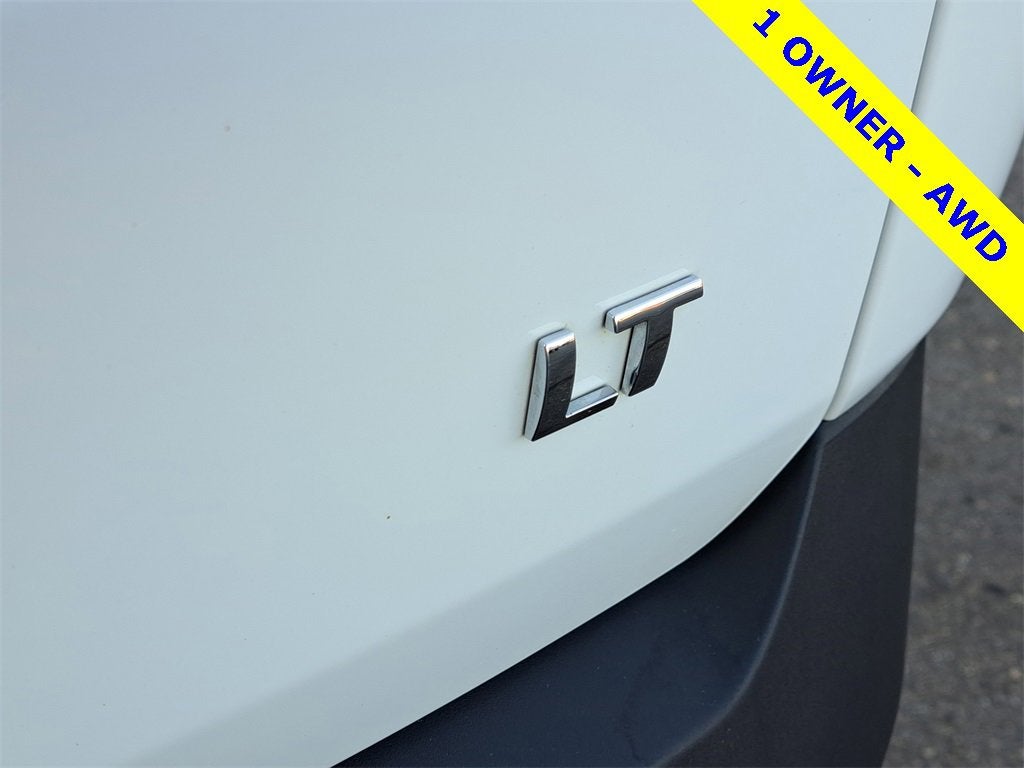 2022 Chevrolet Traverse LT Leather