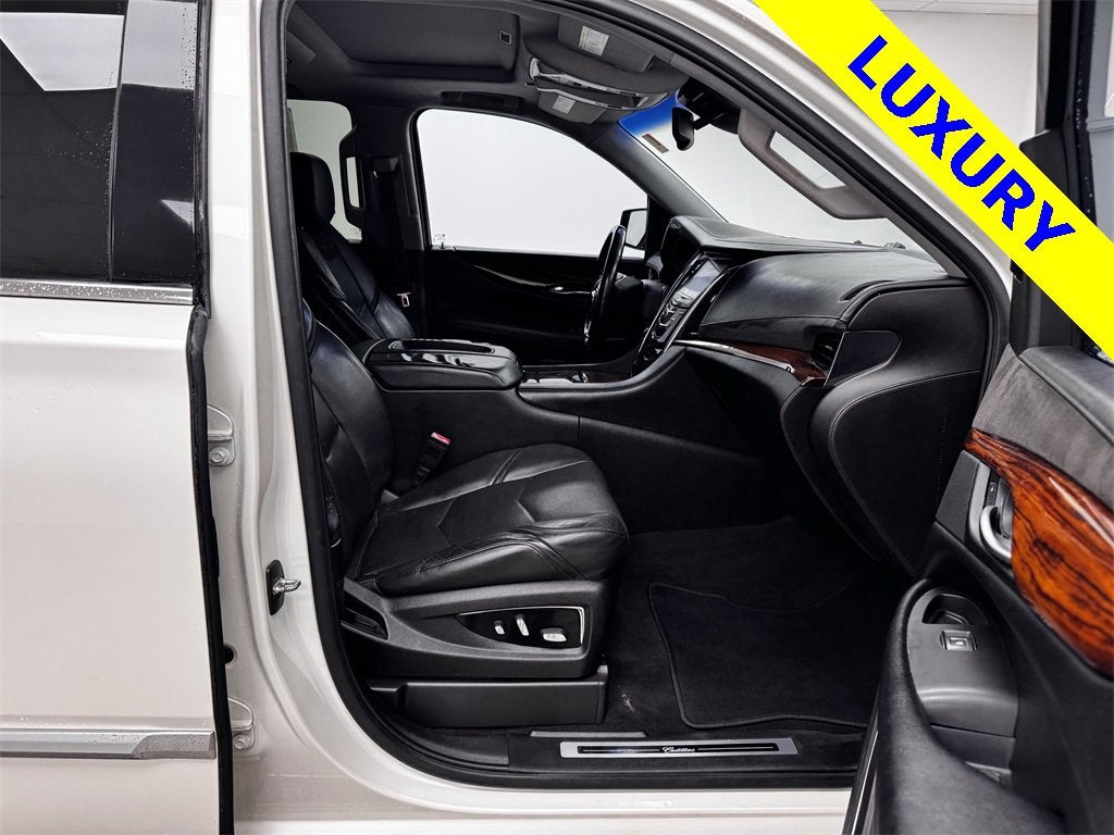 2015 Cadillac Escalade Luxury