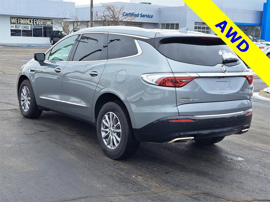 2023 Buick Enclave Essence